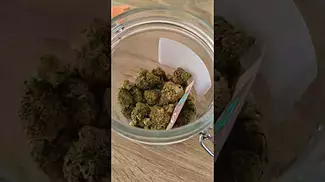 Therismos Access Strawberry OG medical ukmedicalcannabis legalmedicalpescription