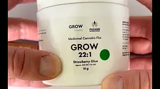 GROW 22:1 Strawberry Glue 60 Indica 40 Sativa Medical Cannabis