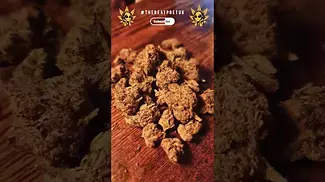 Atomic Sour Grapefruit Review | 30% THC | Peace Naturals\