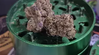 4C Labs Craft Select SZ T17 Sudz Medical Cannabis Flower